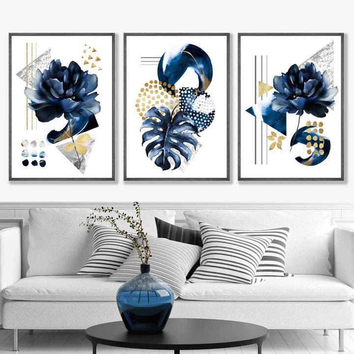 Abstrakt geometrisk blomstermønster i marineblått og gull, sett med 3 veggkunstverk
