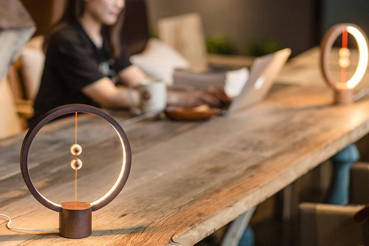 Tao - Moderne nordisk magnetisk balanse LED-lampe | Skanto