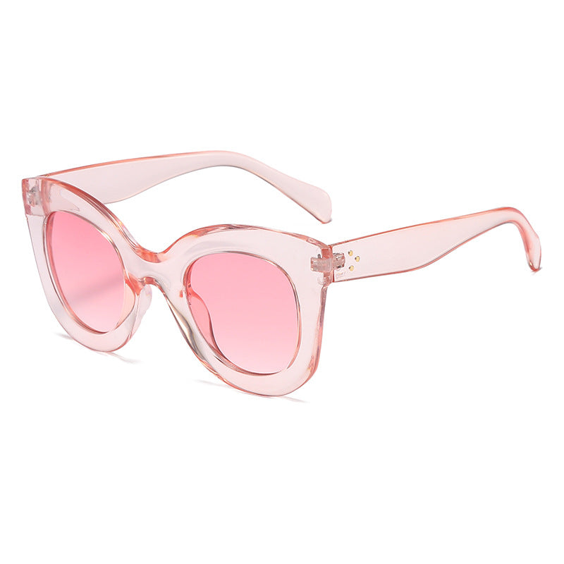 Dame Elegant oversized solbrille med utsøkt ramme Skanto