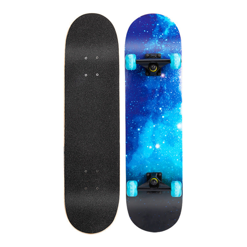 Robust grafisk skateboard Skanto