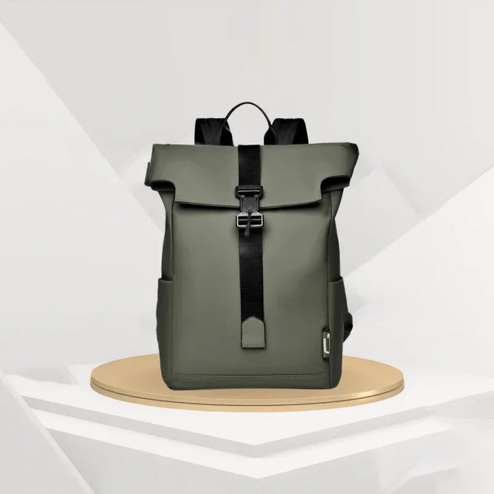 Skanto | Vanntett Reise- & Pendler-Ryggsekk – USB, Lett & Romslig