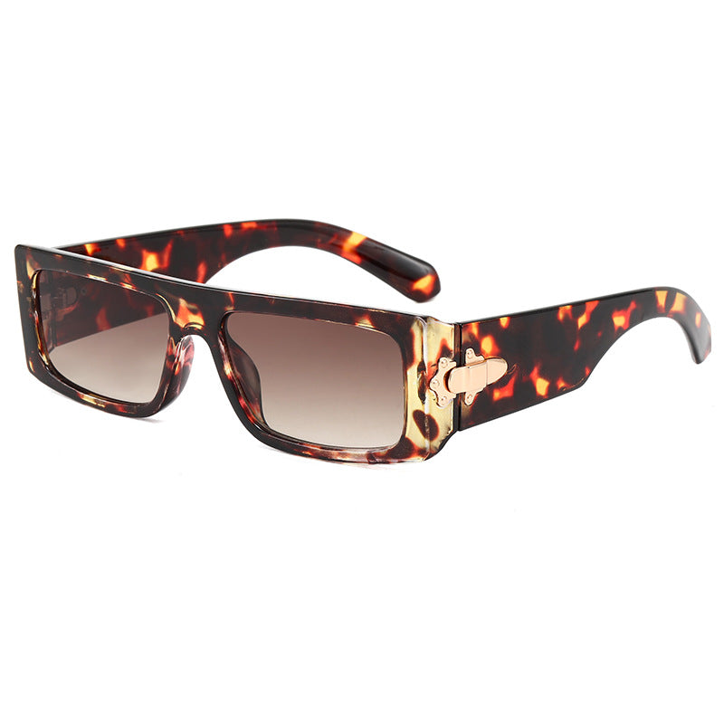 Dame moteriktig oversized solbrille med innovativt design Skanto
