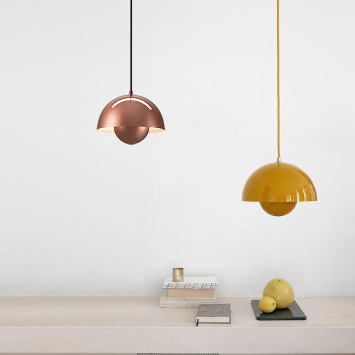 Skandinavisk pendellampe – Elegant, en-armet, halvsirkelformet lampe for stue og soverom