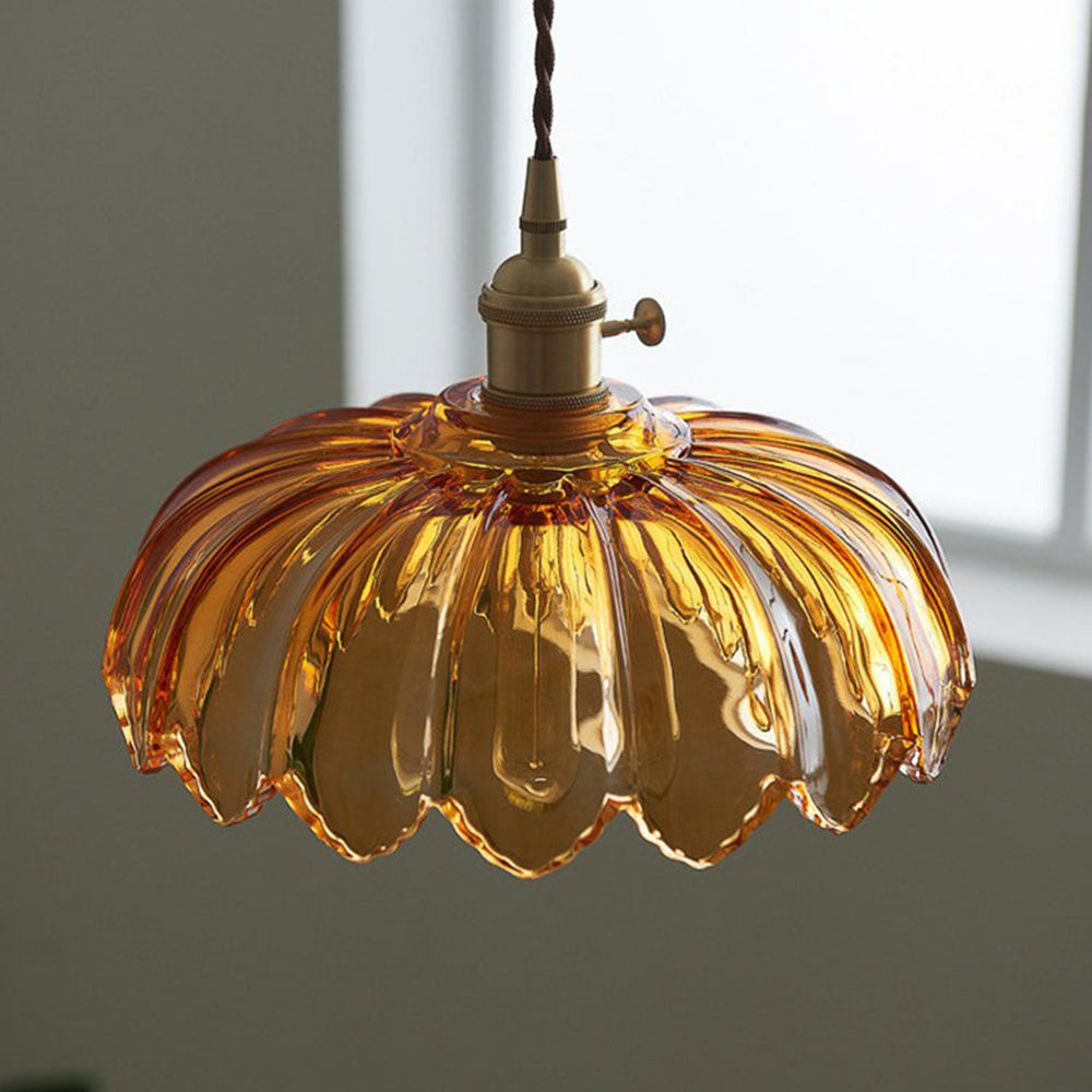 Skanto | Glass lampe som glitrer med detaljer!