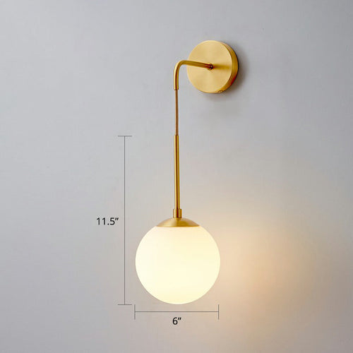 Global Wall Light Fixture Simplicity Hvit Glass 1 Pære Soverom Vegglampe i Messing | Skanto