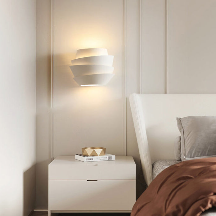 Skanto | Skandinavisk Vegglampe med Dobbel Lyspunkt - NordGlow