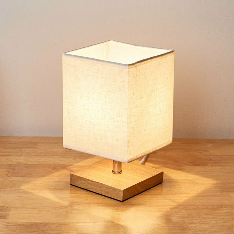 Skanto | LinenWood Minimalist Bordlampe – Naturlig Trebase & Lin Skjerm for Varm, Moderne Belysning