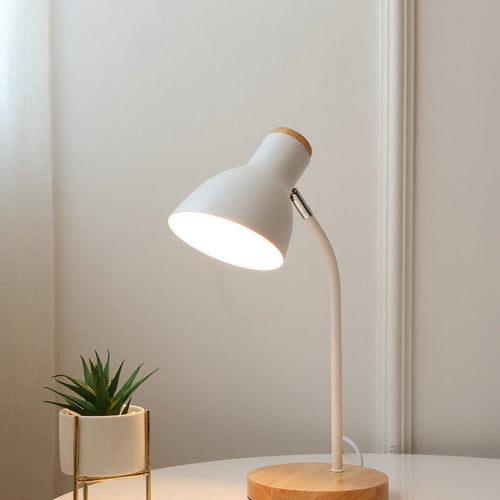 Gledelig Macaron-Tae-lampe for barnerommet – LED-nattbordlampe med leken design og robuste materialer