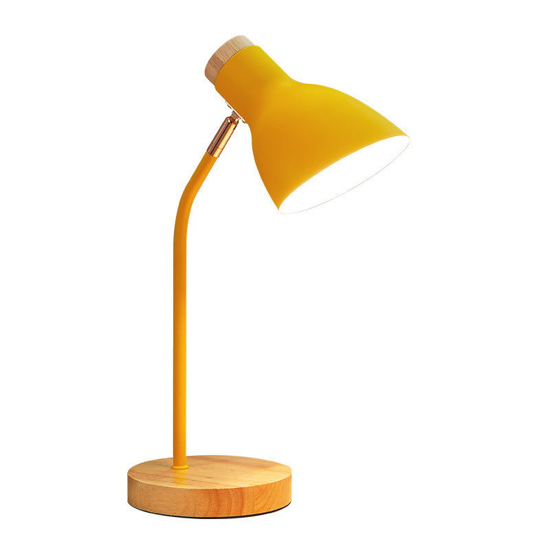 Gledelig Macaron-Tae-lampe for barnerommet – LED-nattbordlampe med leken design og robuste materialer