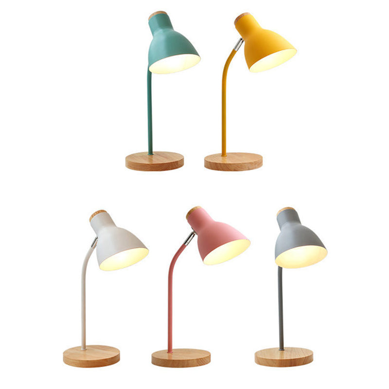 Gledelig Macaron-Tae-lampe for barnerommet – LED-nattbordlampe med leken design og robuste materialer