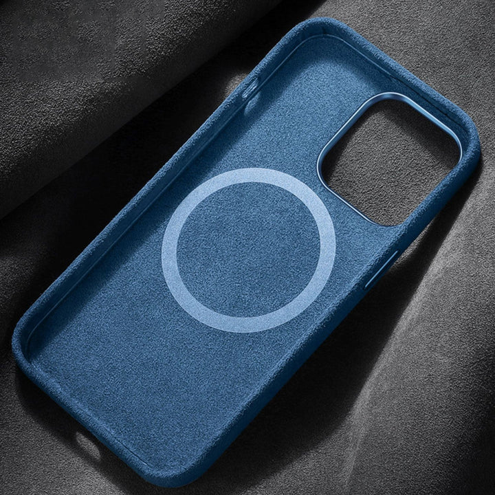 Magnetisk deksel i italiensk Alcantara til iPhone