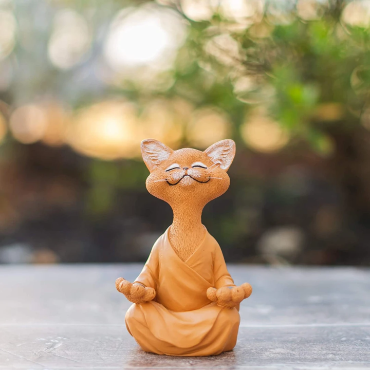 Happy Buddha Cat | Skanto