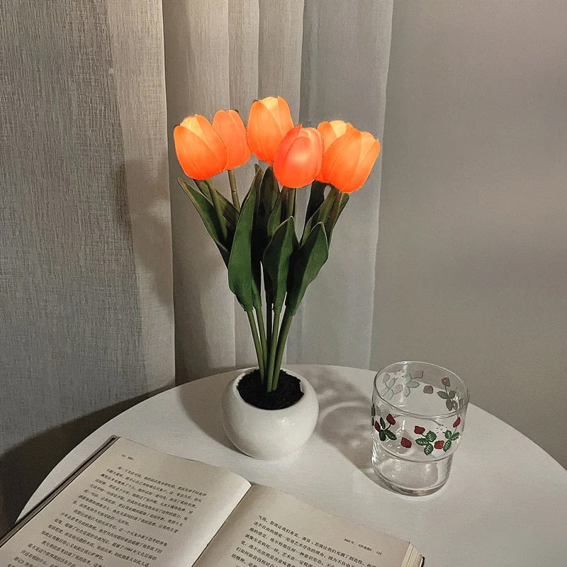 Skanto | LED Tulipan Nattbordlampe Blomster Bordlampe