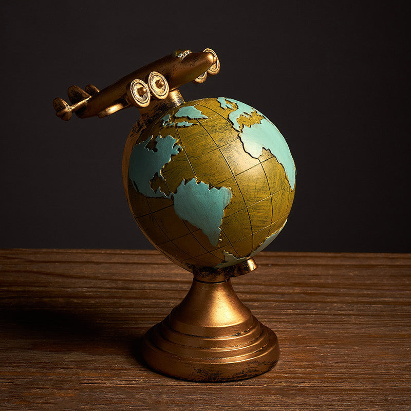 Retro Globe Clock | Skanto