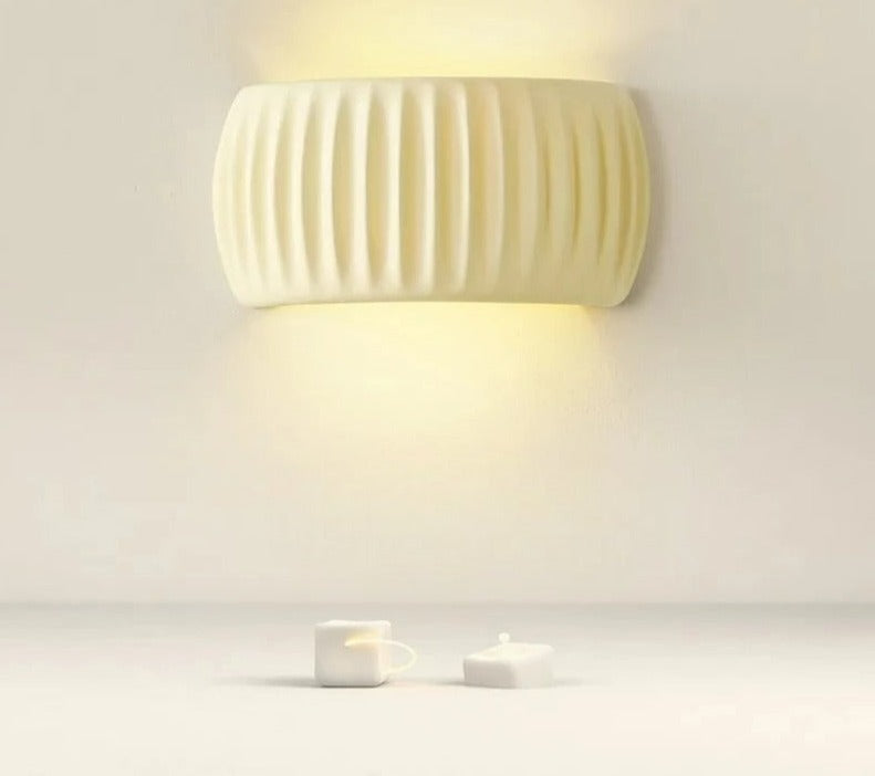 Skanto | ResinGlow - Kunstnerisk Harpiks Vegglampe