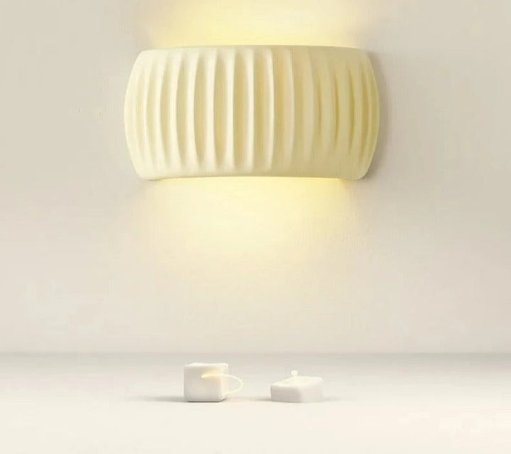 Skanto | ResinGlow - Kunstnerisk Harpiks Vegglampe