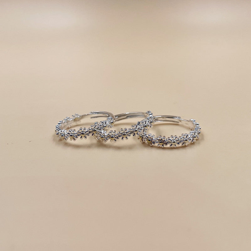 Skanto | Daisy Ring – Justerbar Blomster Ring For Damer