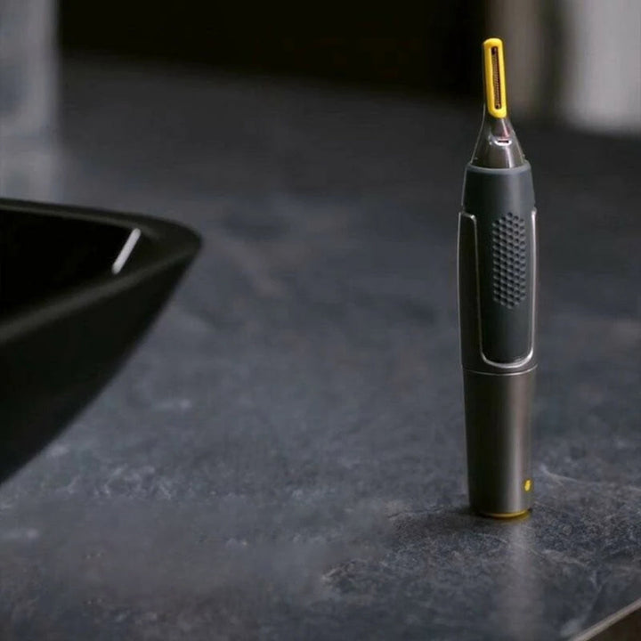 PrecisionEdge Gesichtshaartrimmer med LED-lys og ergonomisk design