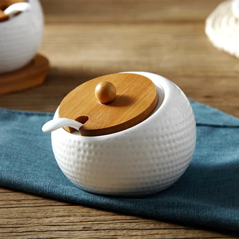 Skanto | Harmoni av smak og design – keramiske beholdere med bambuslokk