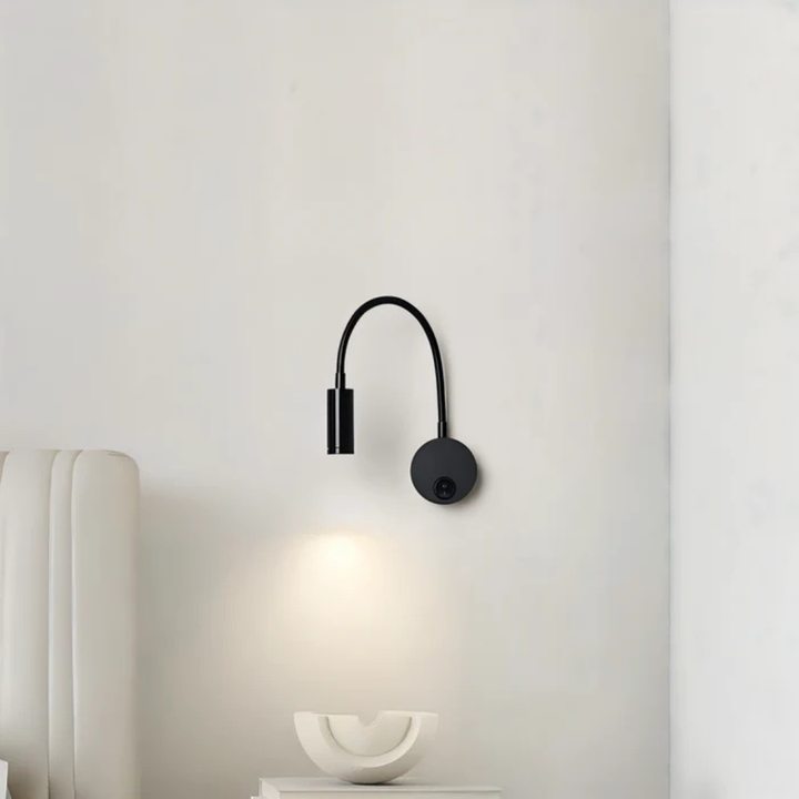 Skanto | Trådløs LED Vegglampe med Fleksibel Arm i Svart