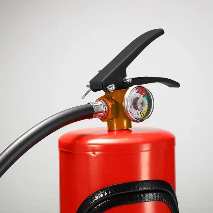 Skanto | Original Stilig Flaskeholder i Brannslukkerdesign – Praktisk og Dekorativ