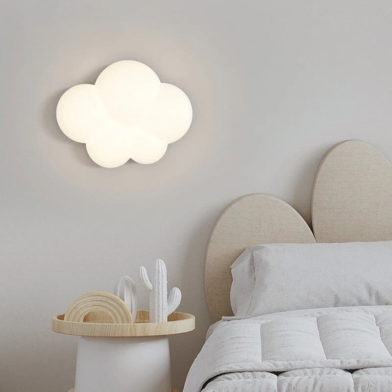 WhiteCloud Lampe – Stilren LED Veggbelysning for Barn Skanto