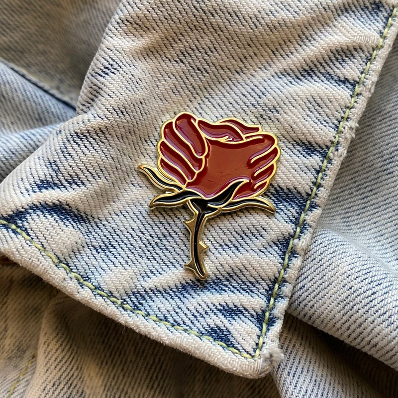 Skanto | Rose Resilience Emalje Krage Pin