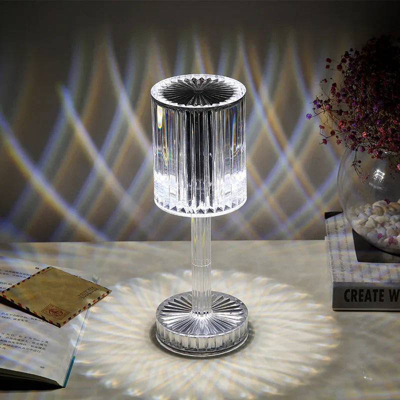 Skanto | Dimbar Krystall Bordlampe Med Moderne Design