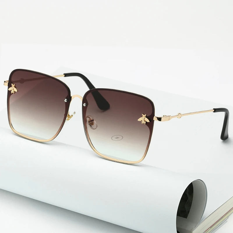 Charlotte Solbriller | Oversized & Rimless | Skanto
