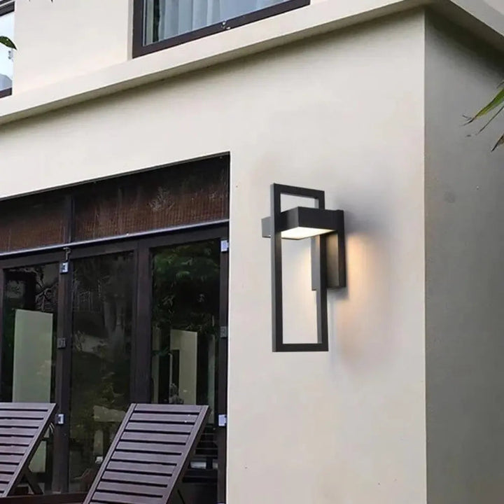 Skanto | AuraBright – Moderne Utendørs Vegglampe med Energisparende LED
