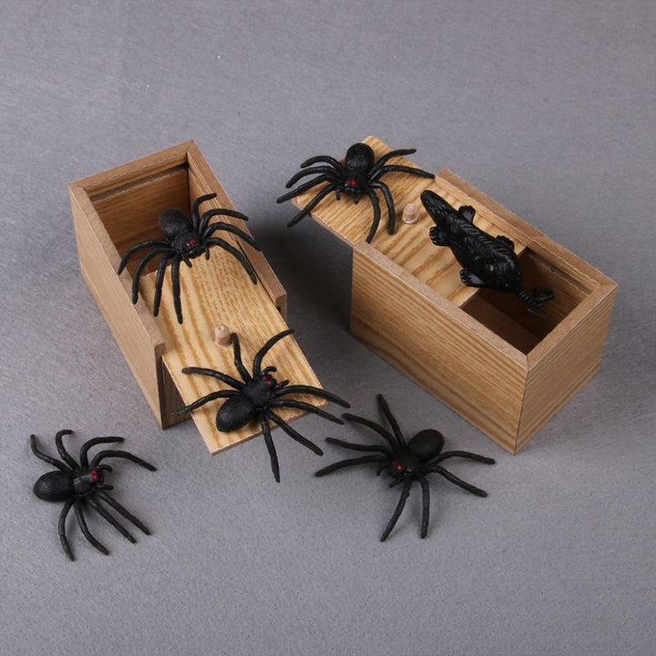 Jumping Spider Prank Box | Skanto