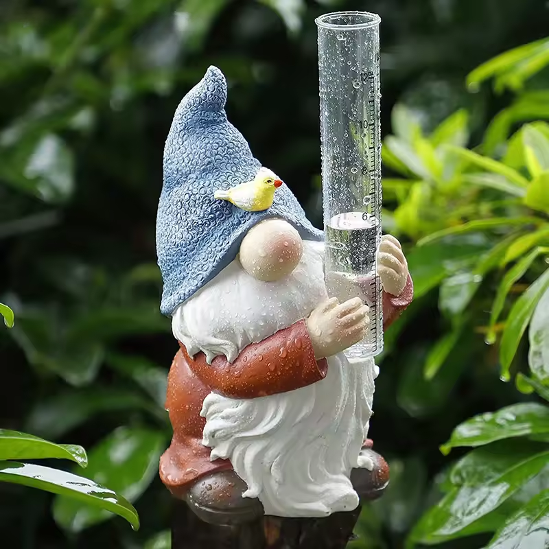 Skanto | Gnomisk Hage Statue med Harpiks Regnmåler