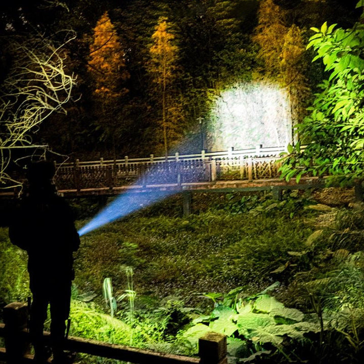 Kraftig LED-lommelykt | Skanto