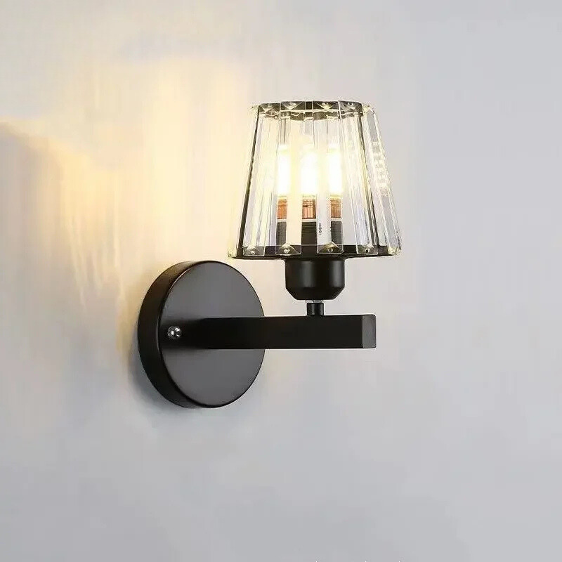CrystalLuxe - Elegant Krystall LED Veggbelysning Skanto