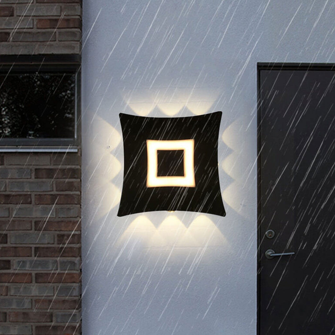 Skanto | Designer LED Vegglampe Perfekt Belysning for Terrasser og Gjerder