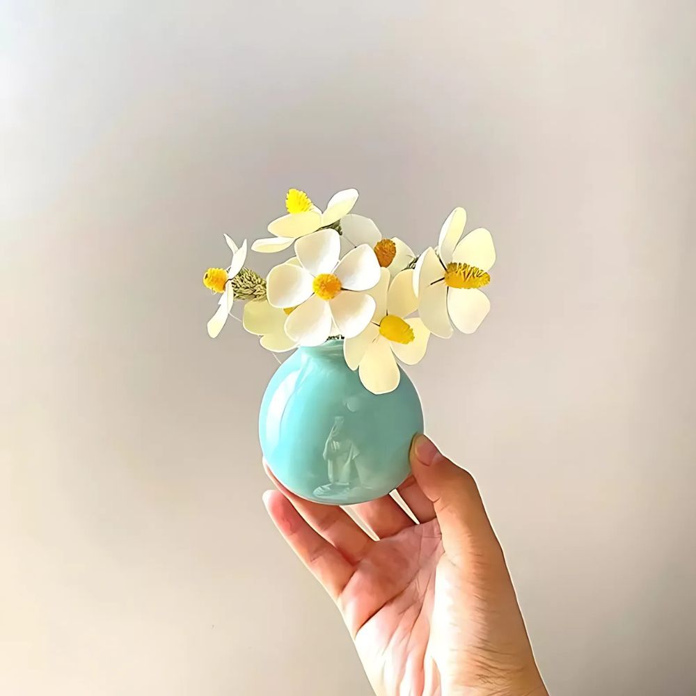Skanto | Puffy Pout Vase