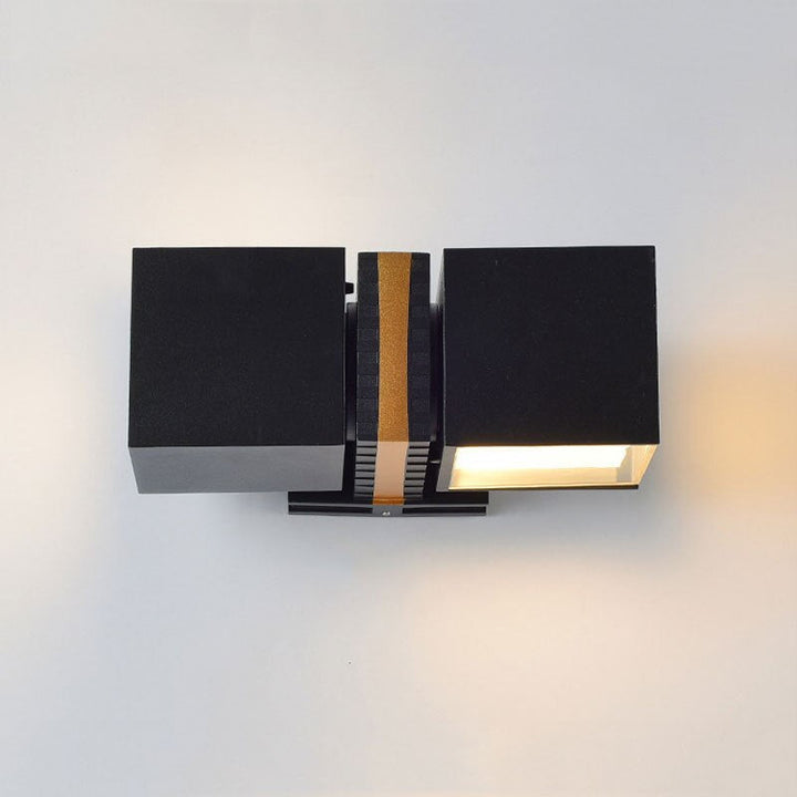 Skanto | Designer LED Vegglampe Justerbar og Moderne Hagebelysning