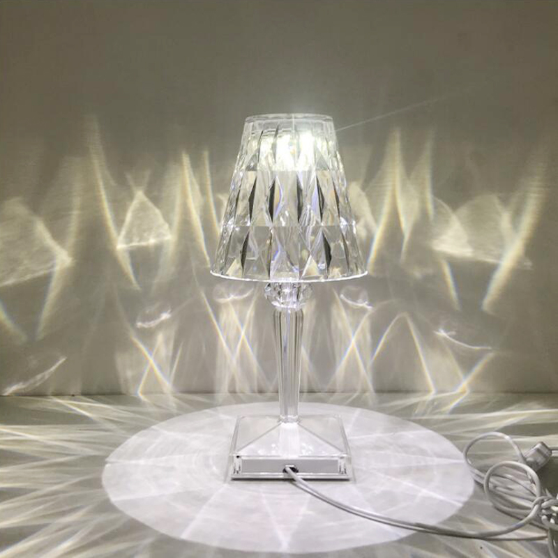 Skanto | CrystalGlow Touch lampe – Elegant bordlampe med berøringsensor og USB