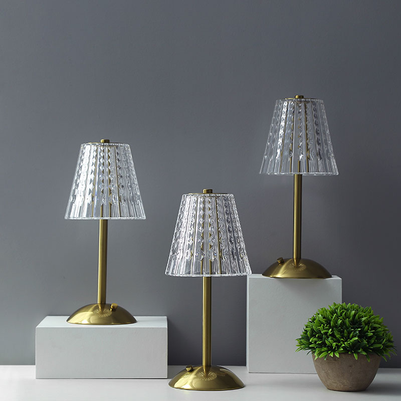 Skanto | Vintage Krystall LED Bordlampe med Justerbar Lysstyrke