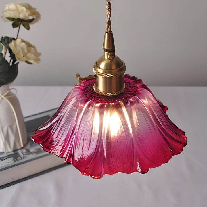 Blomsterpendellampe – Varmt lys og stilig design | For hjemmet ditt
