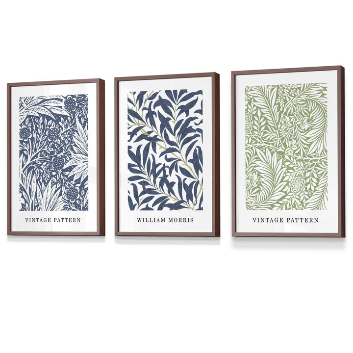 Veggkunst med innrammede vintage blomstermotiver i William Morris-stil i blått og grønt