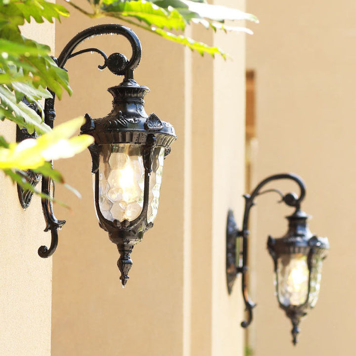Tradisjonell europeisk sylinderlanterne aluminium glass 1-lys utendørs veggmontert lampe for utendørs patio | Skanto