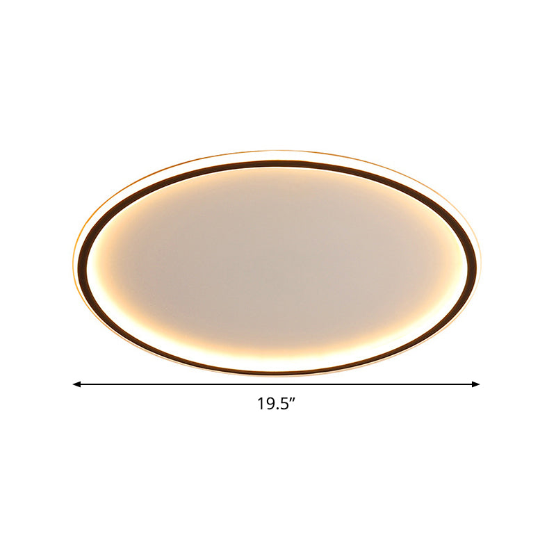 Moderne skandinavisk LED-taklampe med fjernkontroll – dimbar og energieffektiv