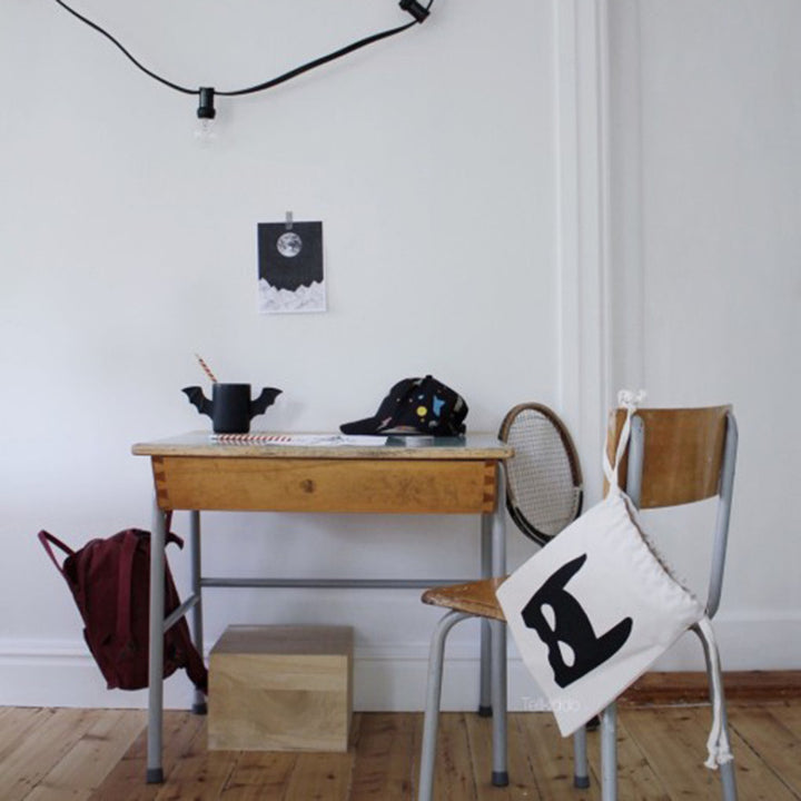Viertelnetzt pose med morsomt øyedesign Skanto