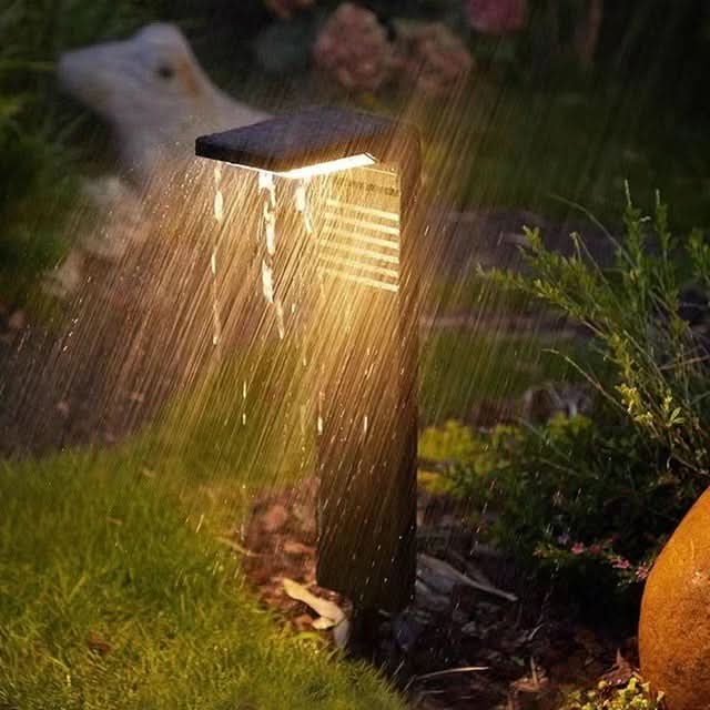 Skanto | Solar Garden Light – Elegant & Miljøvennlig Utendørsbelysning