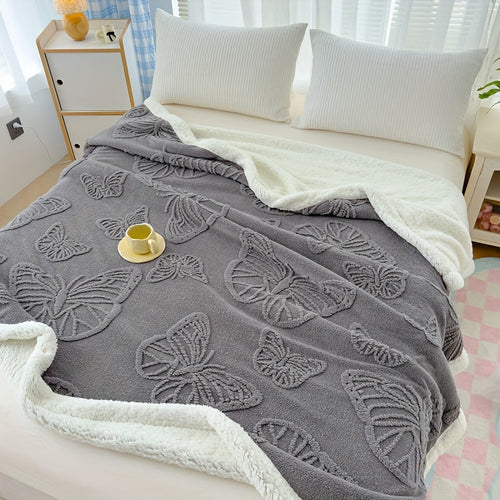 Cozy Luxe – Myk Fleece Teppe med Sommerfugl Design Skanto