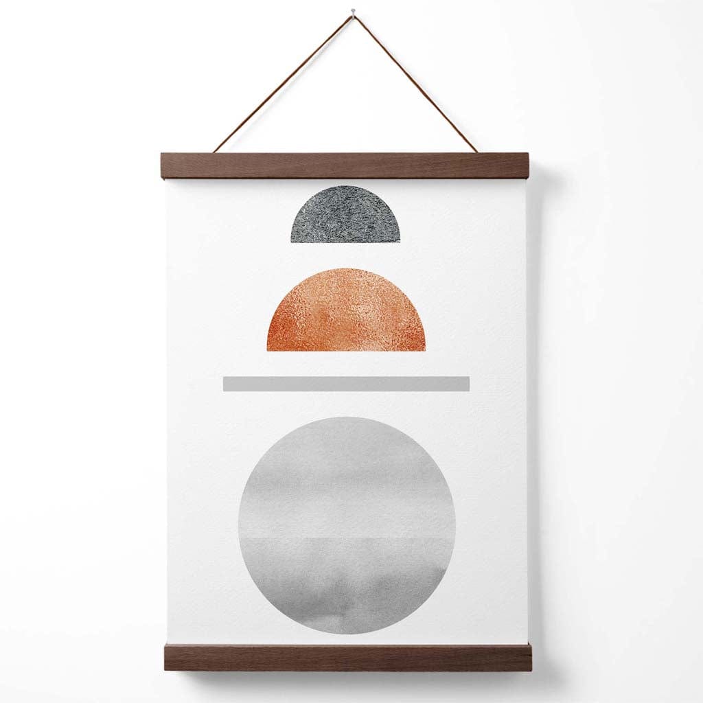 Halvmåneplakat i midten av århundret-stil i kobber og grått med geometrisk mønster og oppheng