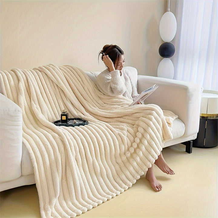 LuxeFleece – Elegant fransk stil teppe for Comfort Skanto