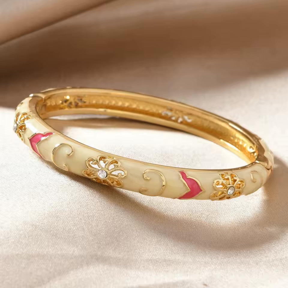 Skanto | 4 deler Blomsterdekorert Armbåndstabel