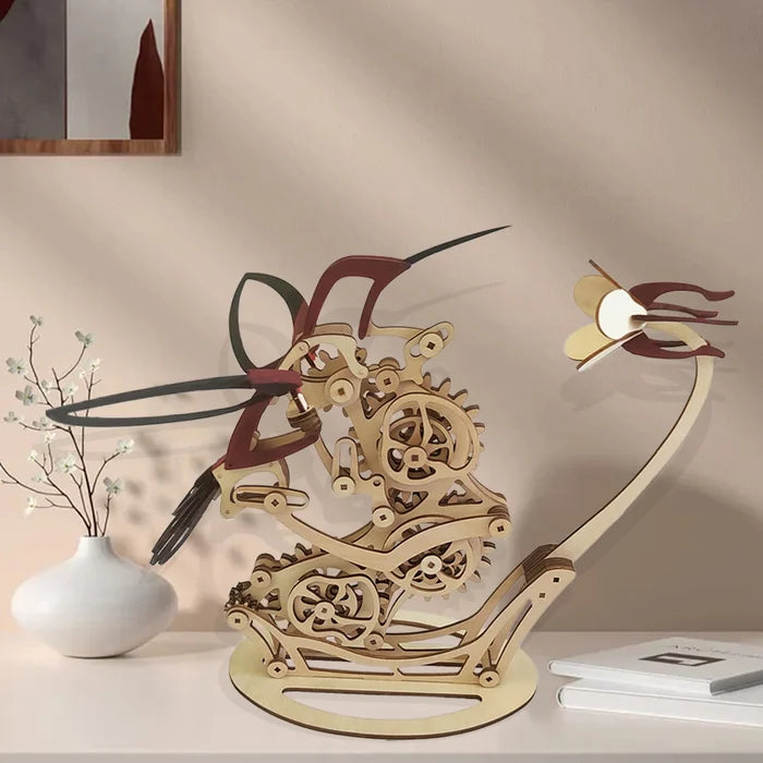 Skanto | Tre kinetisk kolibri skulptur